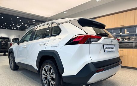 Toyota RAV4, 2025 год, 4 299 000 рублей, 24 фотография