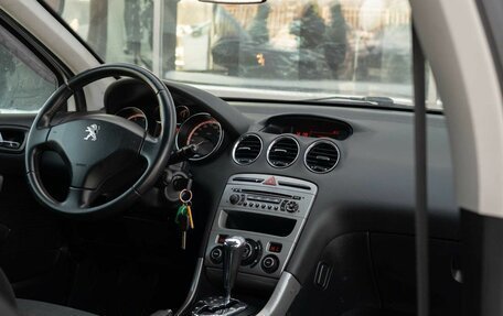 Peugeot 308 II, 2011 год, 550 000 рублей, 10 фотография