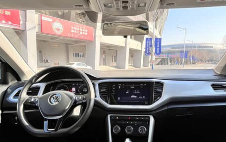 Volkswagen T-Roc I, 2023 год, 1 510 000 рублей, 5 фотография