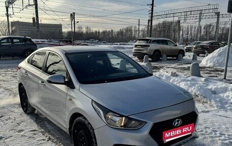 Hyundai Solaris II рестайлинг, 2018 год, 795 000 рублей, 4 фотография