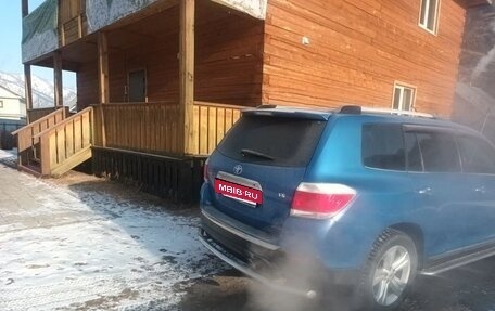 Toyota Highlander III, 2010 год, 1 950 000 рублей, 4 фотография