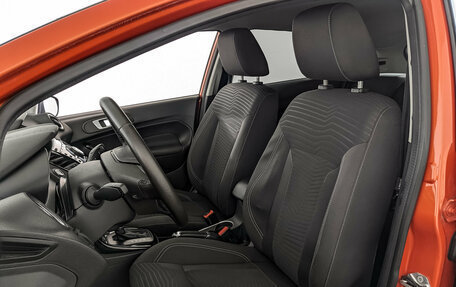 Ford Fiesta, 2016 год, 815 000 рублей, 16 фотография