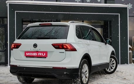 Volkswagen Tiguan II, 2021 год, 3 449 900 рублей, 5 фотография