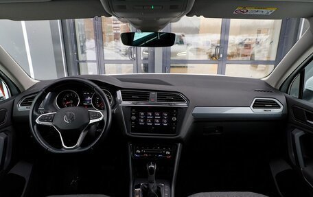 Volkswagen Tiguan II, 2021 год, 3 449 900 рублей, 34 фотография