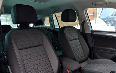 Volkswagen Tiguan II, 2021 год, 3 449 900 рублей, 40 фотография