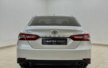 Toyota Camry, 2021 год, 3 642 400 рублей, 5 фотография