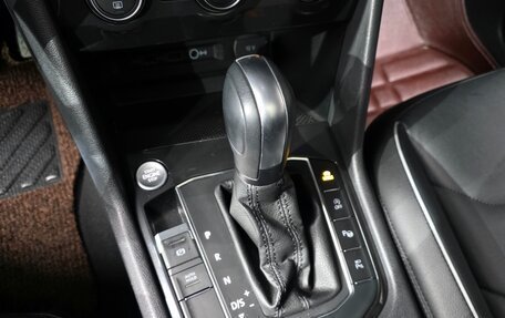 Volkswagen Tiguan II, 2019 год, 2 380 000 рублей, 7 фотография