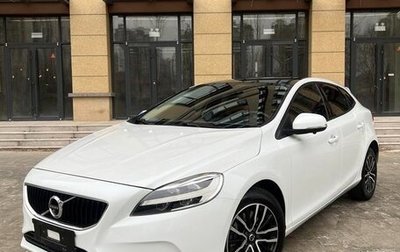 Volvo V40 II рестайлинг, 2019 год, 1 625 000 рублей, 1 фотография