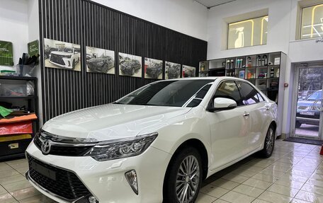 Toyota Camry, 2018 год, 2 600 000 рублей, 1 фотография