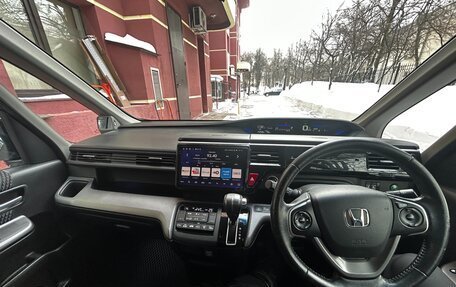 Honda Stepwgn IV, 2015 год, 1 850 000 рублей, 2 фотография