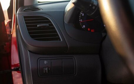 Hyundai Solaris II рестайлинг, 2013 год, 820 000 рублей, 35 фотография