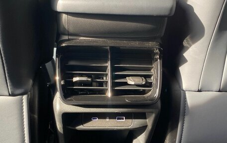 Geely Atlas, 2024 год, 2 730 000 рублей, 21 фотография