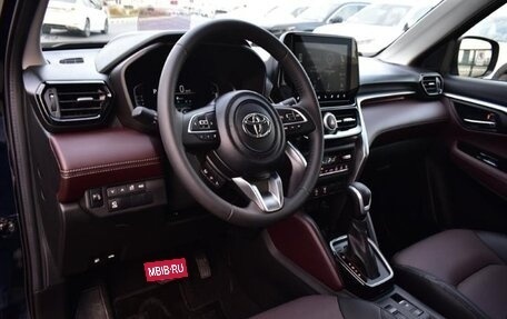 Toyota Urban Cruiser, 2025 год, 2 990 333 рублей, 7 фотография