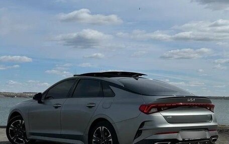 KIA K5, 2022 год, 2 100 000 рублей, 5 фотография