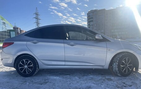 Hyundai Solaris II рестайлинг, 2014 год, 620 000 рублей, 4 фотография