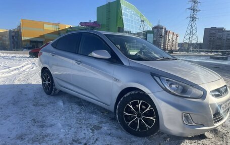 Hyundai Solaris II рестайлинг, 2014 год, 620 000 рублей, 3 фотография