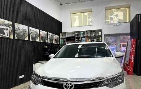 Toyota Camry, 2018 год, 2 600 000 рублей, 3 фотография