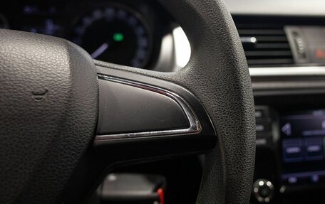 Skoda Rapid I, 2018 год, 1 055 000 рублей, 25 фотография