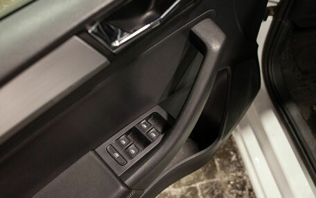 Skoda Rapid I, 2018 год, 1 055 000 рублей, 32 фотография