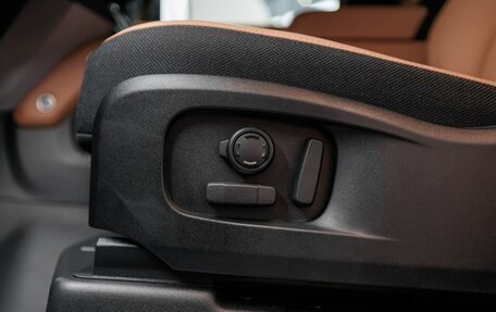 Land Rover Defender II, 2025 год, 17 490 000 рублей, 22 фотография