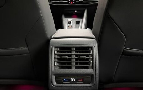 Volkswagen Golf VIII, 2022 год, 2 050 000 рублей, 15 фотография