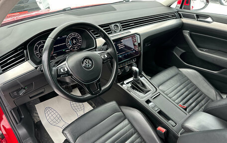 Volkswagen Passat B8 рестайлинг, 2018 год, 1 895 000 рублей, 7 фотография