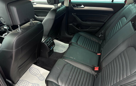 Volkswagen Passat B8 рестайлинг, 2018 год, 1 895 000 рублей, 14 фотография