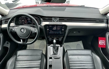 Volkswagen Passat B8 рестайлинг, 2018 год, 1 895 000 рублей, 8 фотография