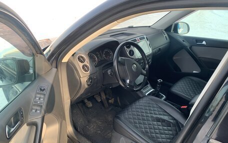 Volkswagen Tiguan I, 2010 год, 990 000 рублей, 9 фотография