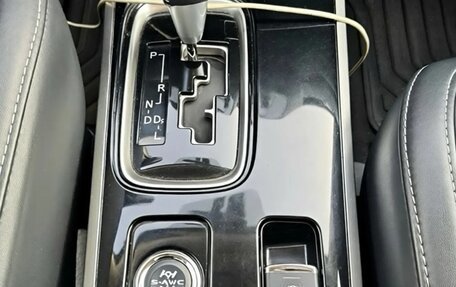 Mitsubishi Outlander III рестайлинг 3, 2021 год, 2 950 000 рублей, 9 фотография