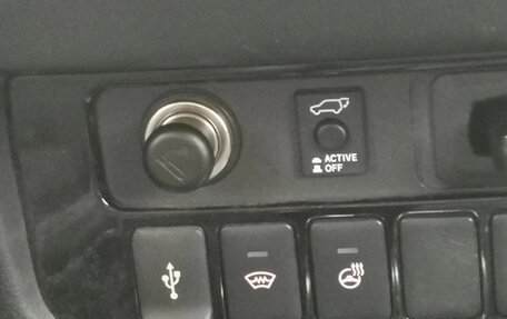 Mitsubishi Outlander III рестайлинг 3, 2021 год, 2 950 000 рублей, 8 фотография