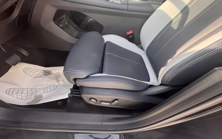 Geely Atlas, 2025 год, 3 000 000 рублей, 11 фотография