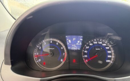 Hyundai Solaris II рестайлинг, 2013 год, 750 000 рублей, 13 фотография