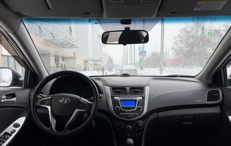 Hyundai Solaris II рестайлинг, 2013 год, 750 000 рублей, 14 фотография