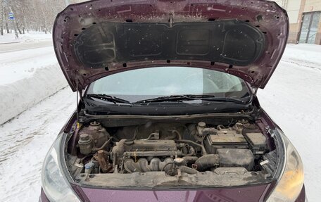 Hyundai Solaris II рестайлинг, 2013 год, 750 000 рублей, 12 фотография