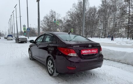 Hyundai Solaris II рестайлинг, 2013 год, 750 000 рублей, 3 фотография