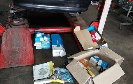 Toyota Avensis III рестайлинг, 1998 год, 235 000 рублей, 15 фотография