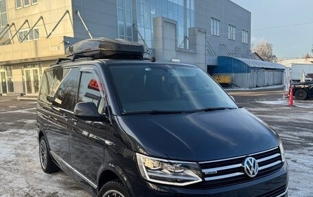 Volkswagen Multivan T6 рестайлинг, 2018 год, 5 700 000 рублей, 2 фотография