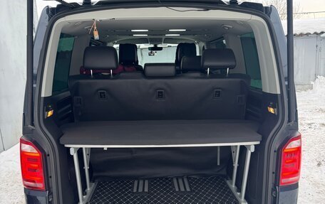 Volkswagen Multivan T6 рестайлинг, 2018 год, 5 700 000 рублей, 22 фотография