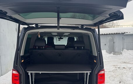 Volkswagen Multivan T6 рестайлинг, 2018 год, 5 700 000 рублей, 23 фотография