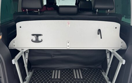 Volkswagen Multivan T6 рестайлинг, 2018 год, 5 700 000 рублей, 21 фотография