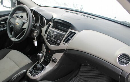 Chevrolet Cruze II, 2011 год, 499 000 рублей, 8 фотография