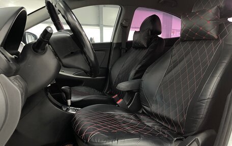 Hyundai Solaris II рестайлинг, 2013 год, 899 000 рублей, 18 фотография