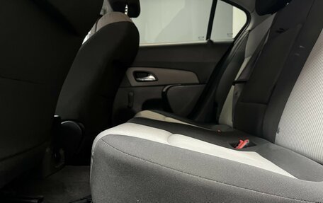 Chevrolet Cruze II, 2014 год, 920 000 рублей, 18 фотография