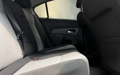 Chevrolet Cruze II, 2014 год, 920 000 рублей, 17 фотография