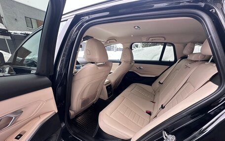 BMW 3 серия, 2020 год, 3 250 000 рублей, 10 фотография