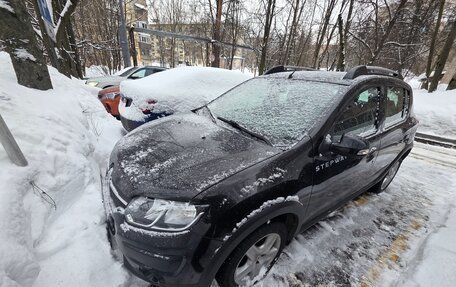 Renault Sandero II рестайлинг, 2015 год, 975 000 рублей, 2 фотография
