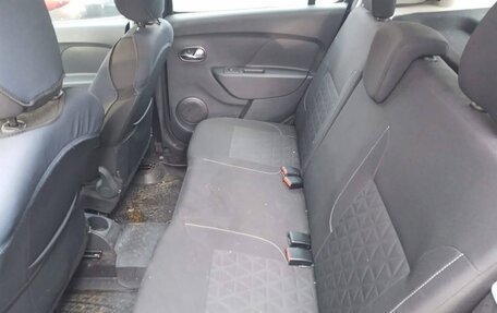 Renault Sandero II рестайлинг, 2015 год, 975 000 рублей, 9 фотография