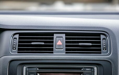 Volkswagen Jetta VI, 2014 год, 1 348 000 рублей, 19 фотография