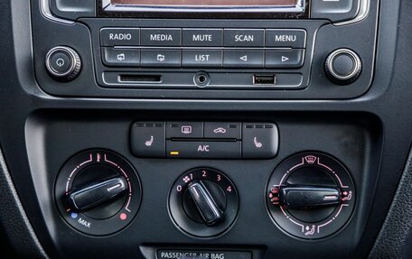 Volkswagen Jetta VI, 2014 год, 1 348 000 рублей, 22 фотография